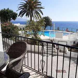 Tuhillo 1i Menyber , Nerja Spain